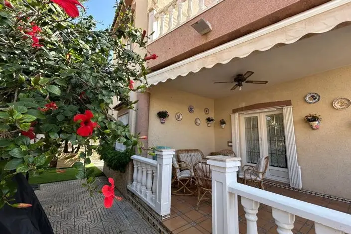 Casa Adosada 3 Dormitorios Jardin - Luminosa y Espaciosa