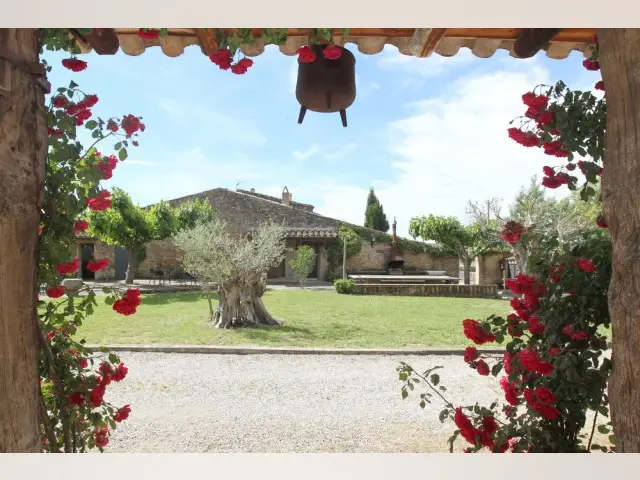 Casa Rural con Encanto en Llampaies Girona