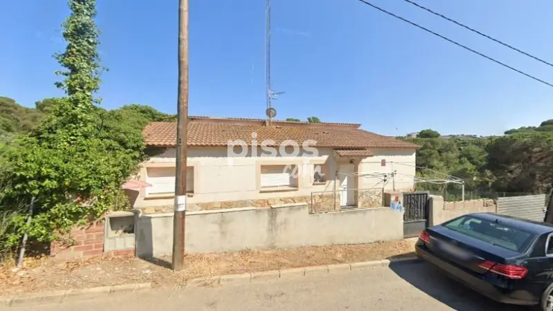 Casa adosada en venta en Carrer del Bedoll