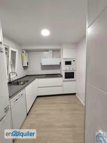 Alquiler Piso 3 dormitorios Mérida Centro Reformado