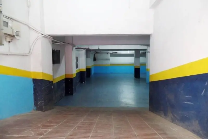 Venta Local Comercial 600m2 Almacén Badalona Llefià