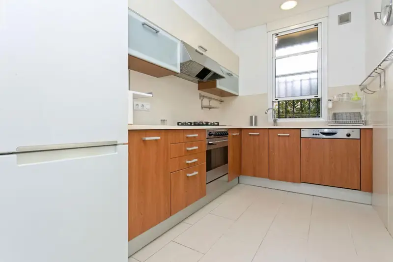 Habitacion Doble con Balcon Piso Compartido Estudiantes Trabajadores