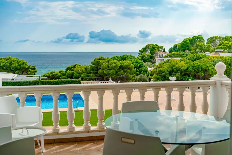 Apartamento en Moraira 2 Dormitorios Vistas al Mar Piscina