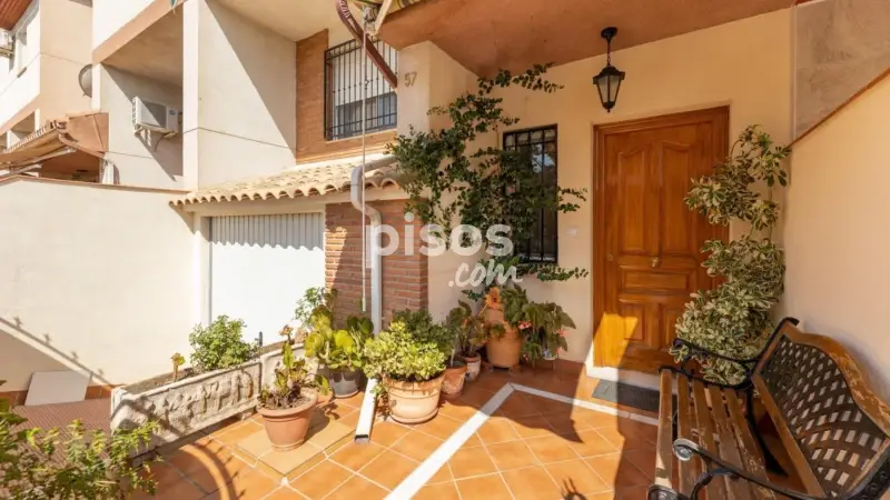 Casa adosada en venta en Calle de María Lejárraga, 57