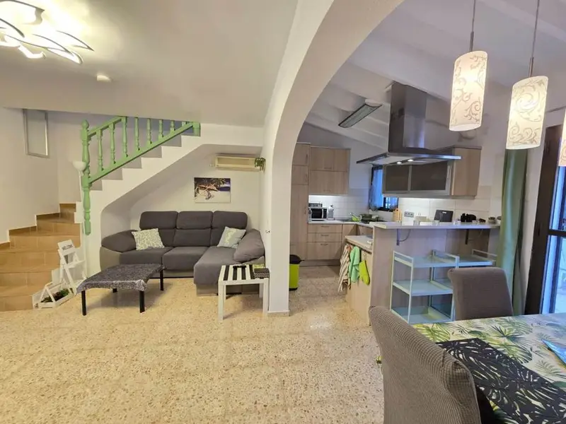 House for rent in Moraira FOR LONG TERM with 3 bedrooms