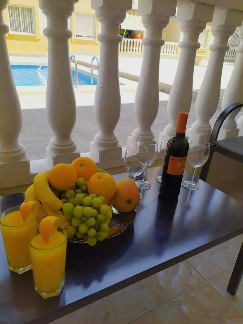 Apartamento con Piscina en Playa del Cura Torrevieja