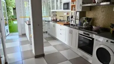 Casa en Venta Lourdes 4 Dormitorios 2 Baños Patio Garaje