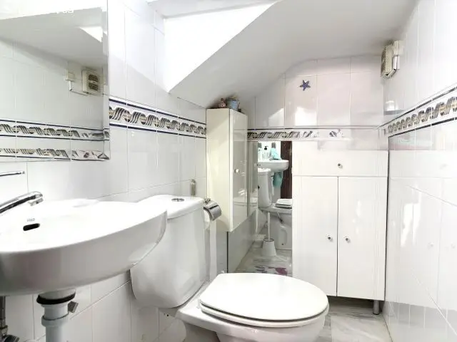 Casa en Encinarejo con Terraza y Cochera