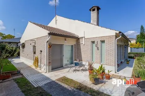 Casa Villa 4 Dormitorios en Vilafortuny Cambrils