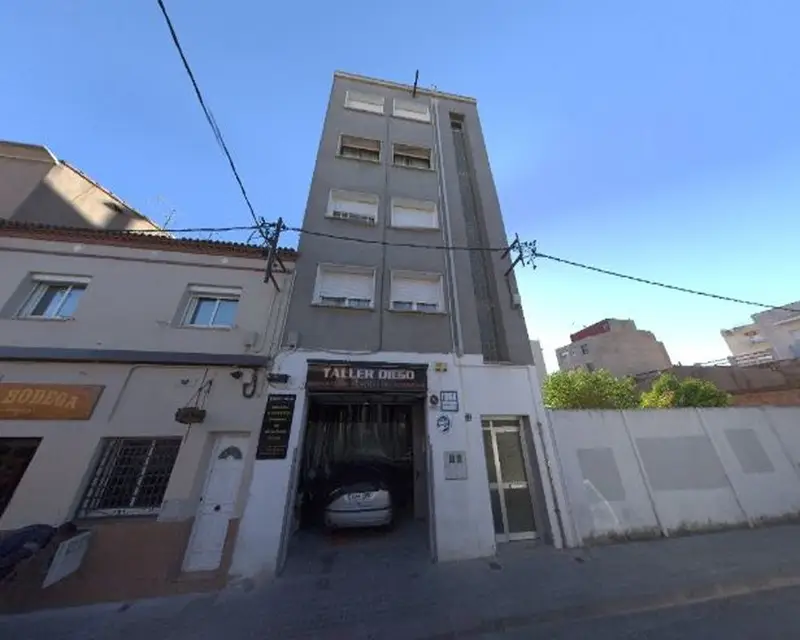 Piso 105m2 4 habitaciones Sabadell