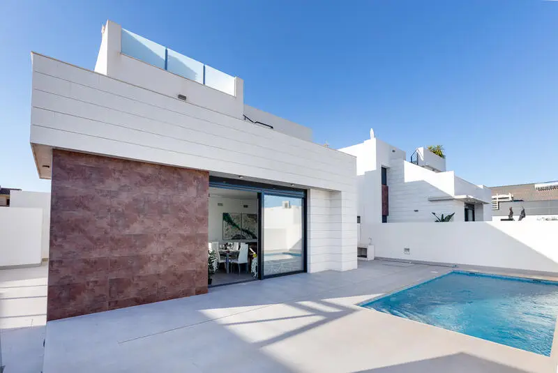 Villa en Venta Pilar de la Horadada 3 Dormitorios Piscina