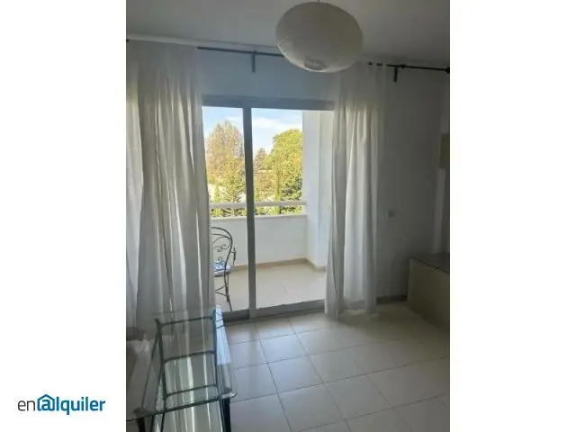 Alquiler piso 4 dormitorios Teatinos Málaga