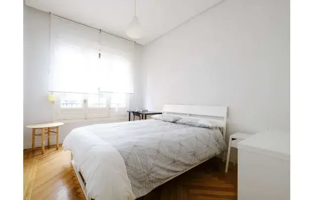 Apartamento 4 Dormitorios Madrid Centro 110m2 Amueblado