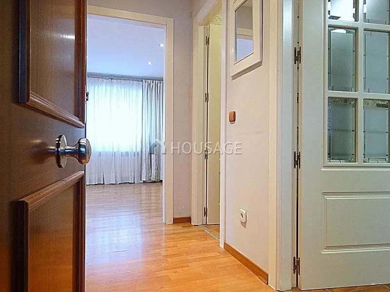 Villa en Venta Arganda del Rey: Moderna y Acogedora