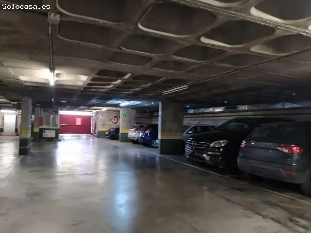 Plaza de Parking en Plaza Pere Garau