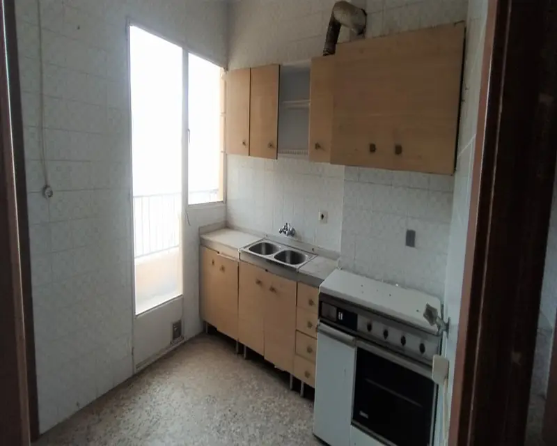 Piso 104 m2 3 habitaciones Hellin