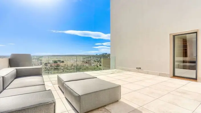 Apartamento 4 Dormitorios Santa Ponsa Lujo Vistas Golf