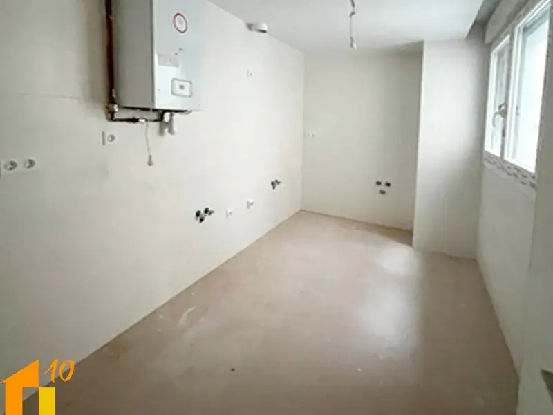 Venta Piso con terraza en Huelgas, Sur Burgos - Ref: D10911-