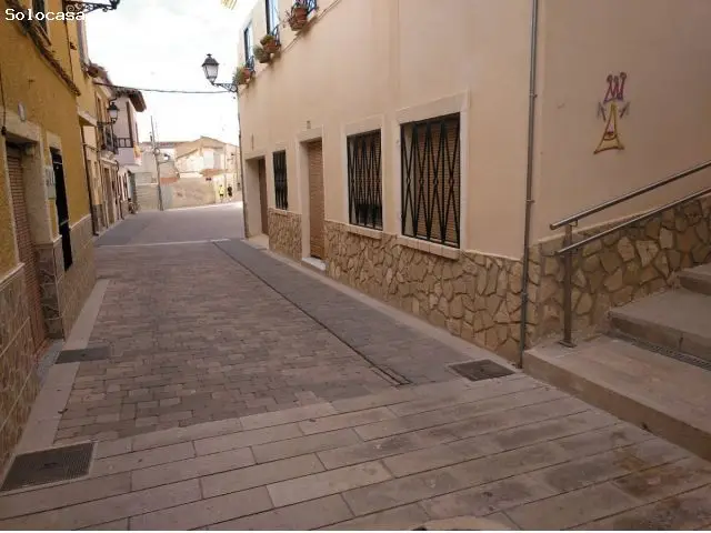 Casa para rehabilitar en Almansa Casco Antiguo 190m2