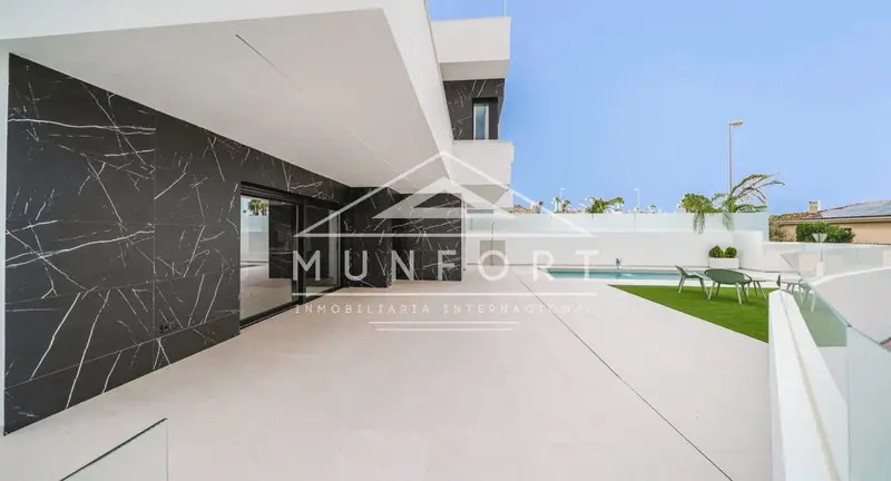 Chalet en Rojales con Piscina Privada y Solarium