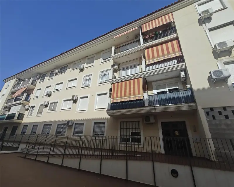 Piso 125m2 4 habitaciones 3 baños Algaba Sevilla