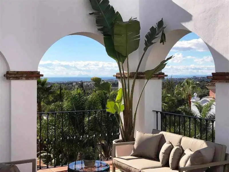 Apartamento 2 Dormitorios Marbella Blanca Sierra Vistas al Mar