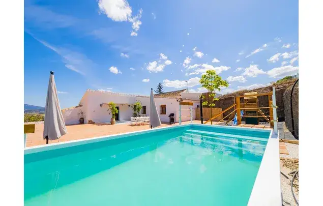Alquiler casa rural 3 dormitorios Coin para familias