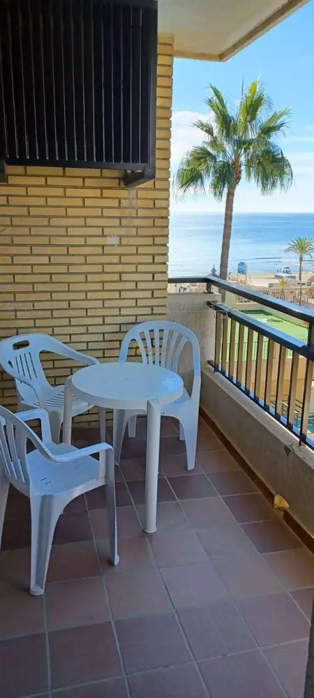 Apartamento Primera Linea de Playa Fuengirola Alquiler Media Temporada
