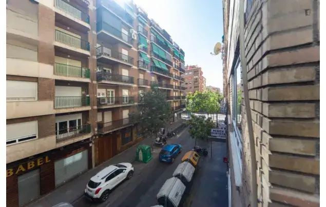 Alquiler Apartamento 3 Dormitorios Granada 3-24 Meses