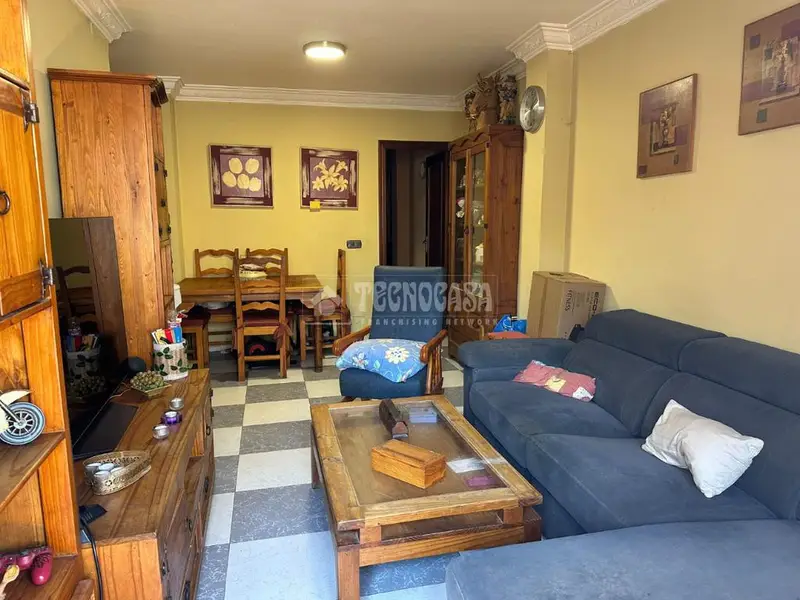 Piso en Venta en Mijas 3 Dormitorios 2 Baños Patio 72m²