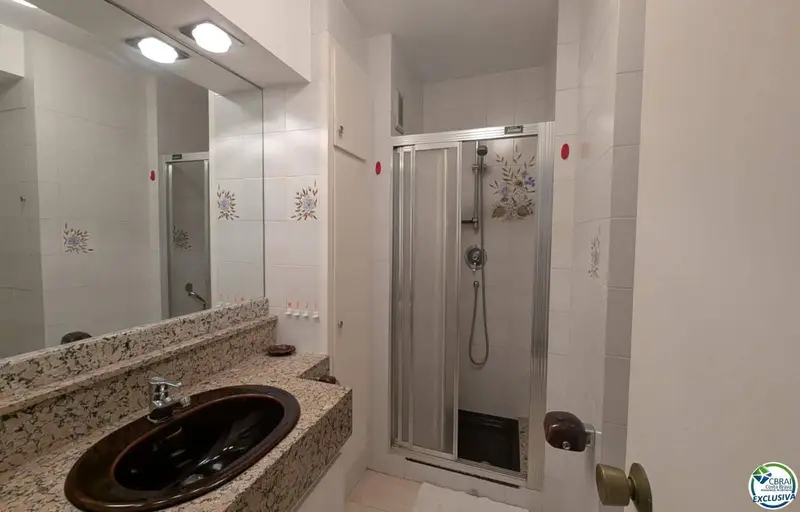 Piso en Venta Roses cerca de la Playa Reforma Integral