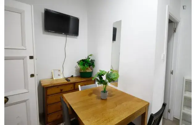 Alquiler Apartamento 4 Dormitorios Barcelona 3-24 Meses