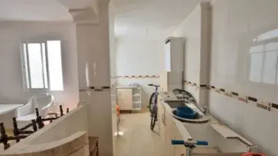 Casa adosada en venta en Olvera