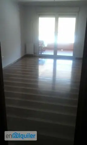 Alquiler piso 3 dormitorios 2 baños terraza Beiro