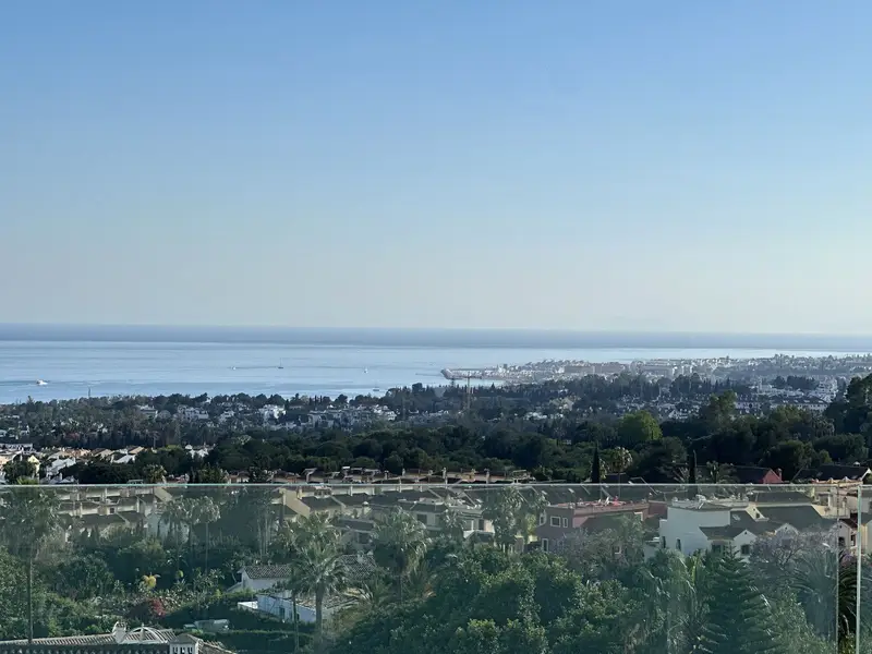 Ático de Lujo en La Reserva Marbella Vistas Panorámicas