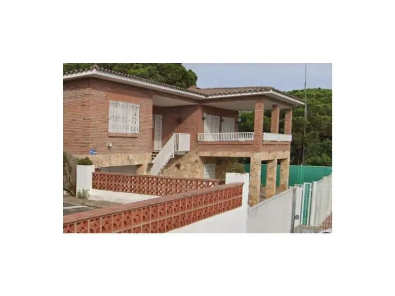 Chalet en venta en Cala Canyelles Lloret de Mar