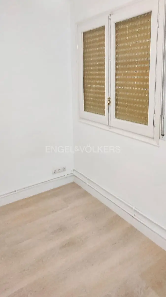 Apartamento en Alquiler Terrassa Centro Familia Estudiantes