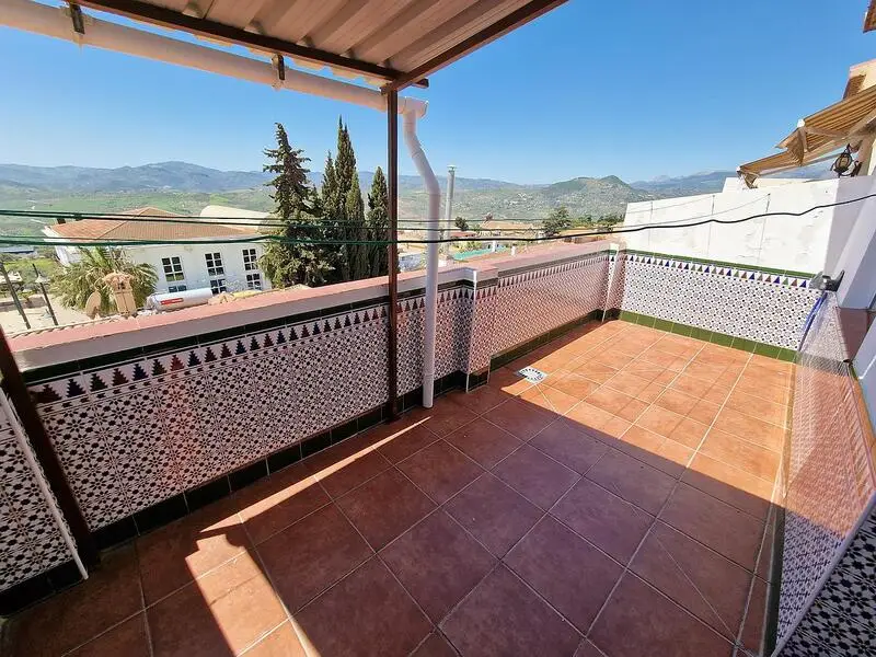 Adosado de 4 Dormitorios en Periana Malaga