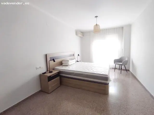 Alquiler Piso Novelda Zona Santa Rosalia Patio Garaje Reformado