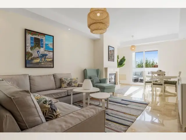 Adosado de 4 Dormitorios en venta Nueva Andalucia, España