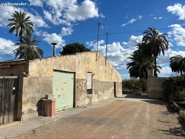 Casa Adosada en El Derramador La Hoya para Reformar
