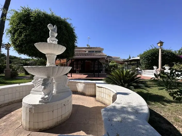 Villa de Lujo en Venta 5 Dormitorios Piscina Privada