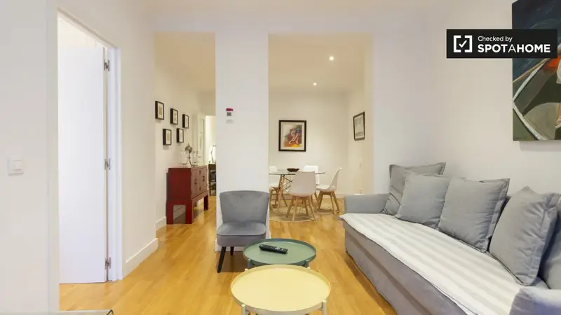 Apartamento Moderno 2 Dormitorios Malasaña Madrid