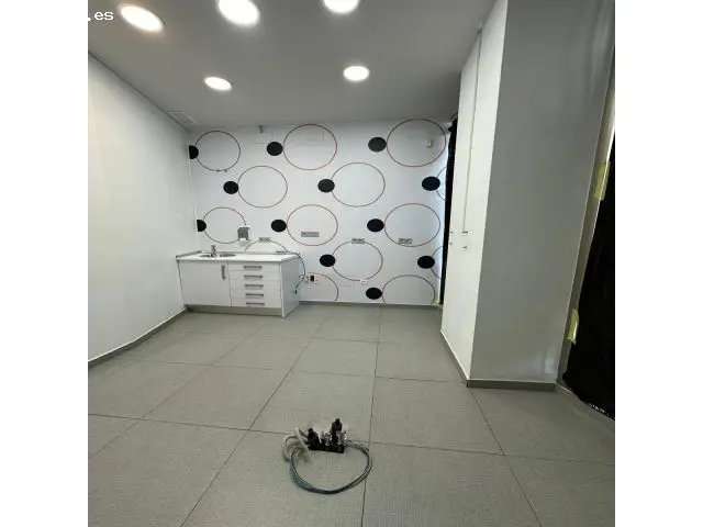 Local en Alquiler Valdepasilla 180m2 Clinica Dental