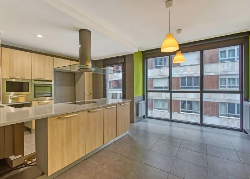 Venta Piso 180m2 Centro Oviedo  Calefaccion 3 Dormitorios