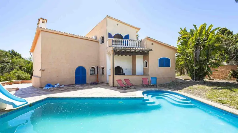 Chalet en Venta Santa Ponsa Mallorca 4 Dormitorios Piscina Jardin