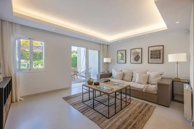 Dúplex 3 Dormitorios Nueva Andalucía Moderna y Lujosa