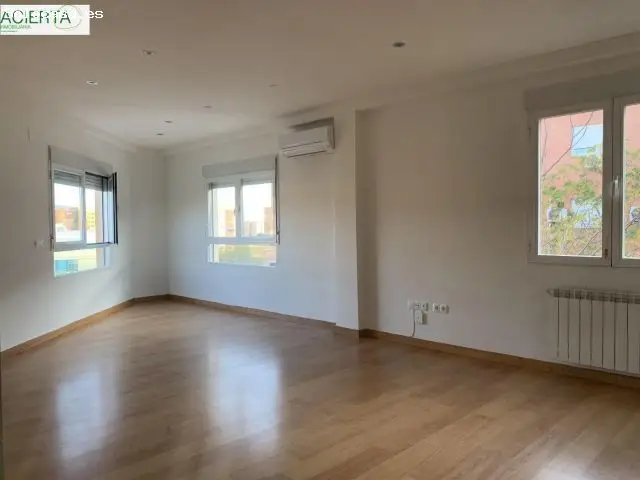 Espectacular Piso 2 Habitaciones 2 Baños Parking Almunia