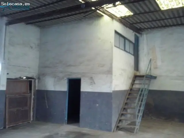 Nave Industrial en Crta Huelva-Gibraleon