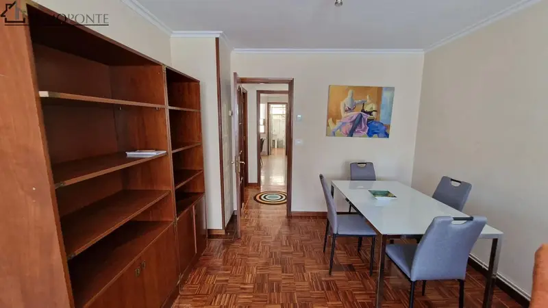 Piso en Alquiler en Pontevedra 4 Dormitorios Garaje